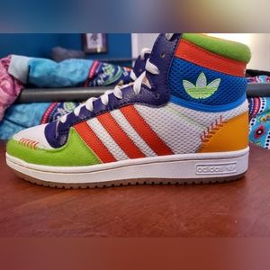 Adidas Women's SEED hi-tops size 9.5